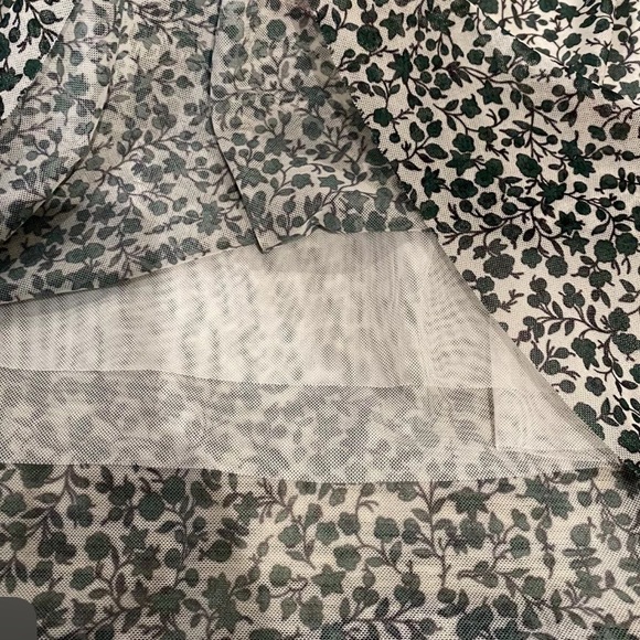 Baum Und Pferdgarten Judith Smocked Floral Midi Dress Green Peasant Boho Small - Picture 9 of 11